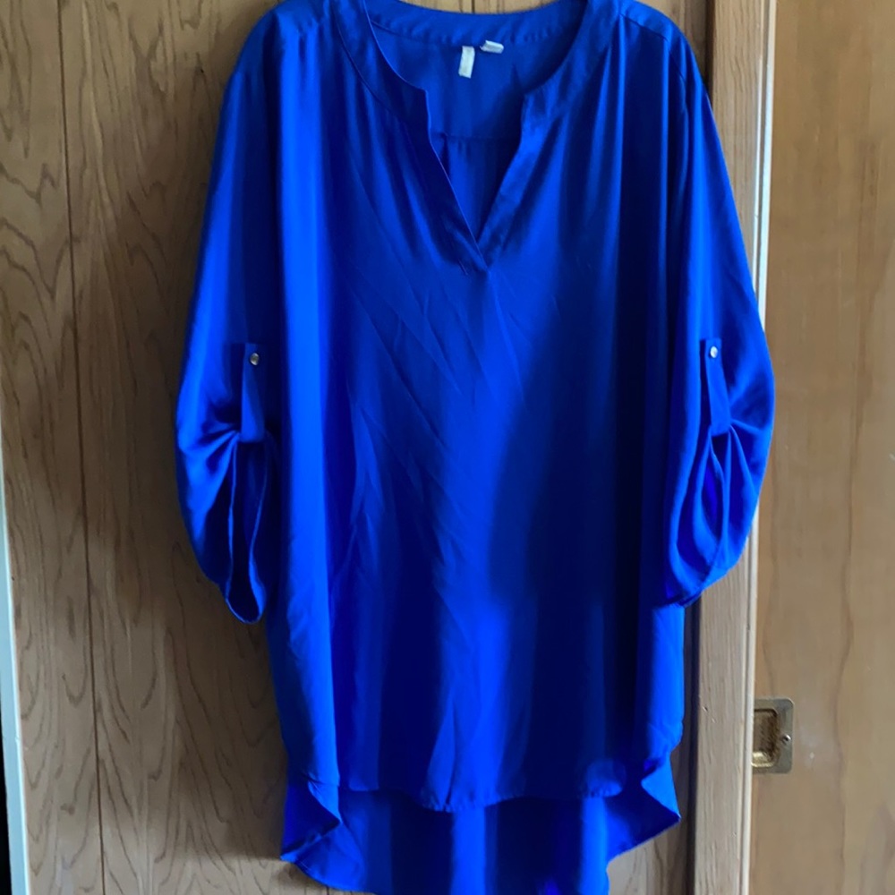 Beautiful sheer lightweight tunic
